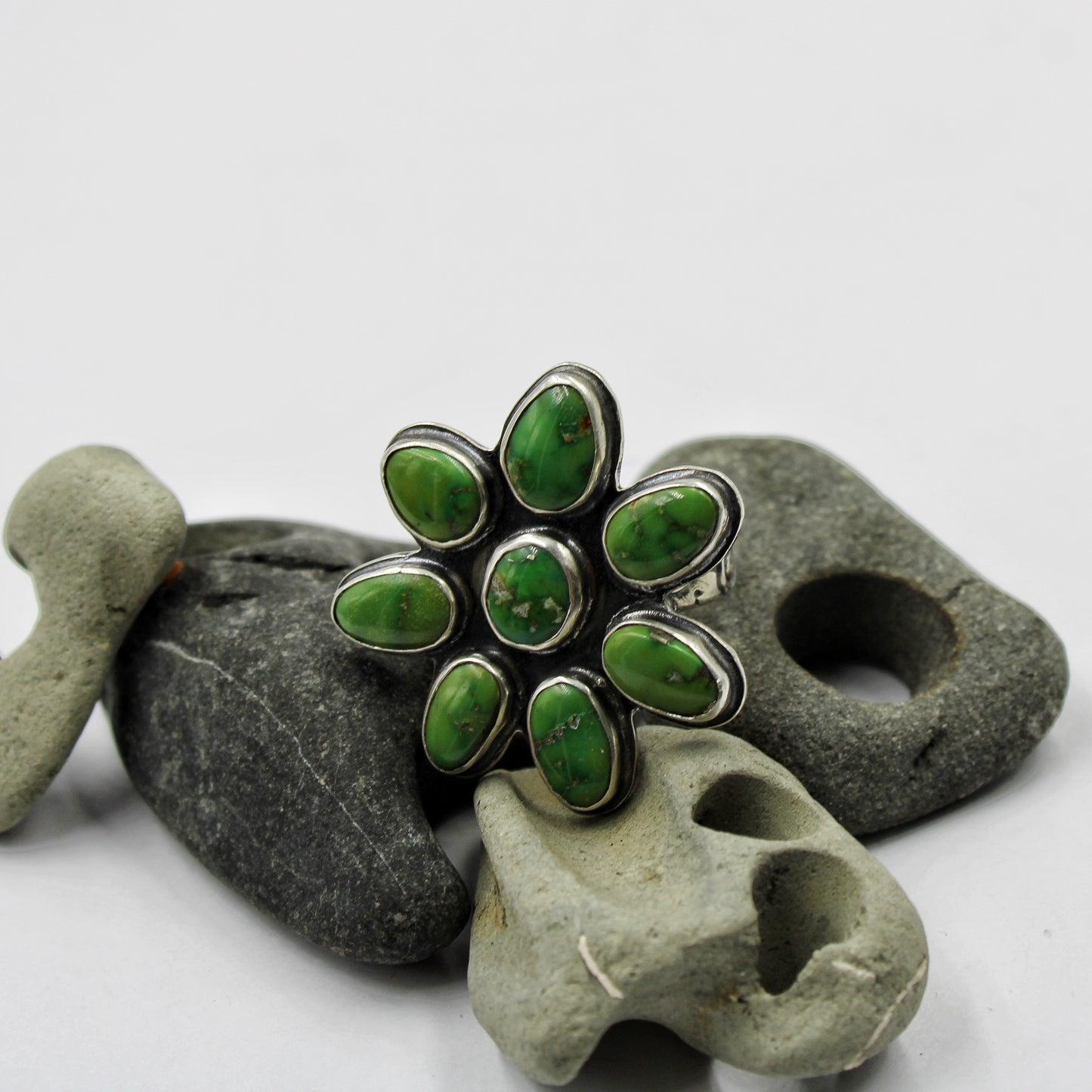 Flourish Ring: Sonoran Lime Turquoise Flower - size 8.75