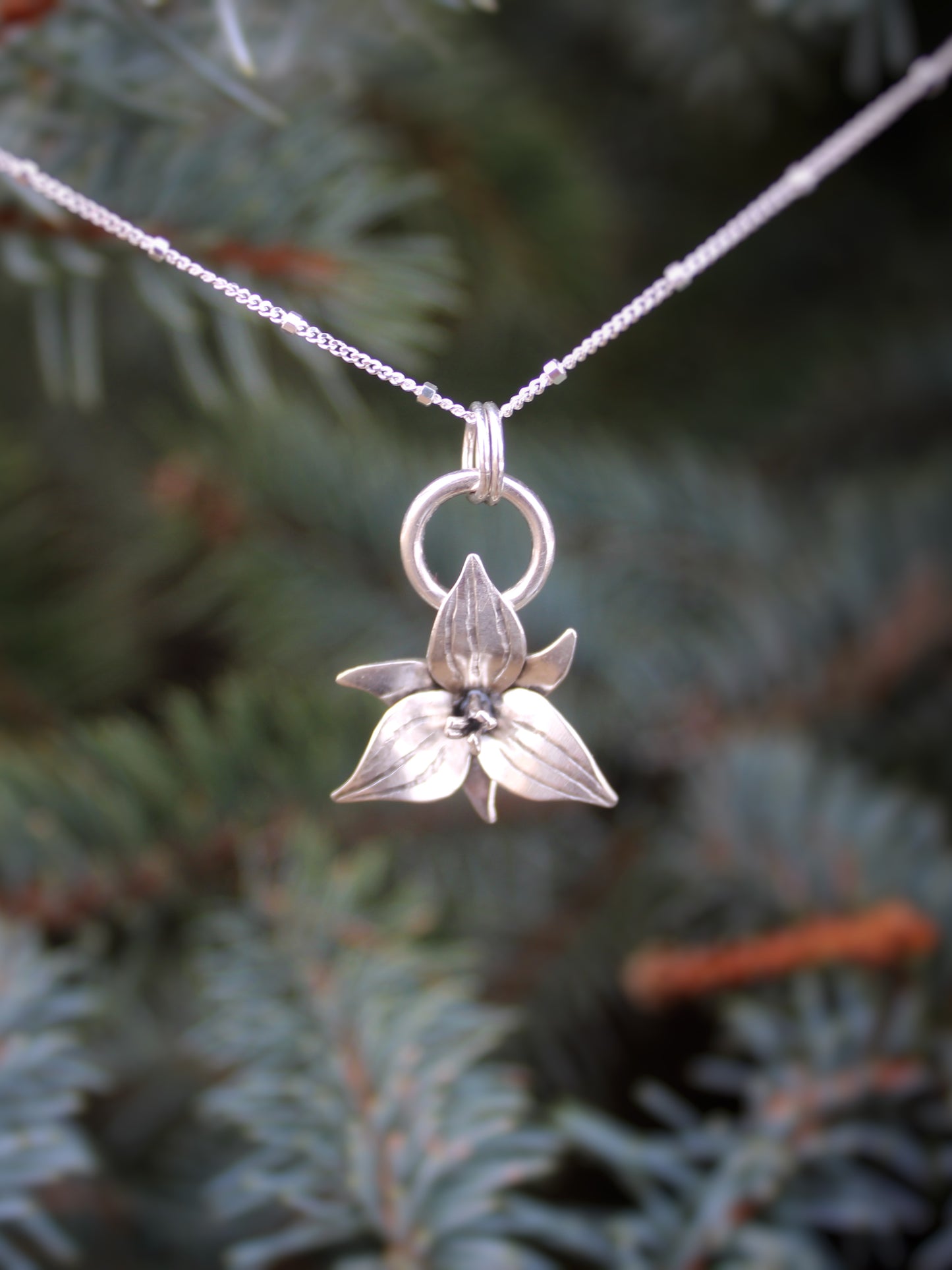 Trillium Tranquility Pendant: Sterling Silver Trillium