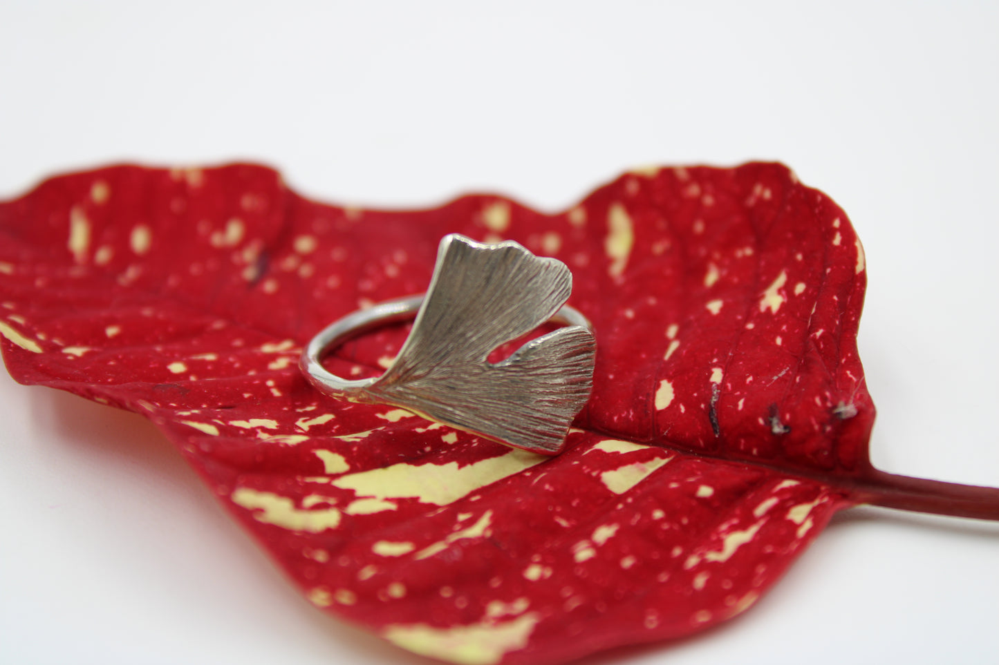 Gingko Breeze Rings: Sterling Silver Gingko Leaves
