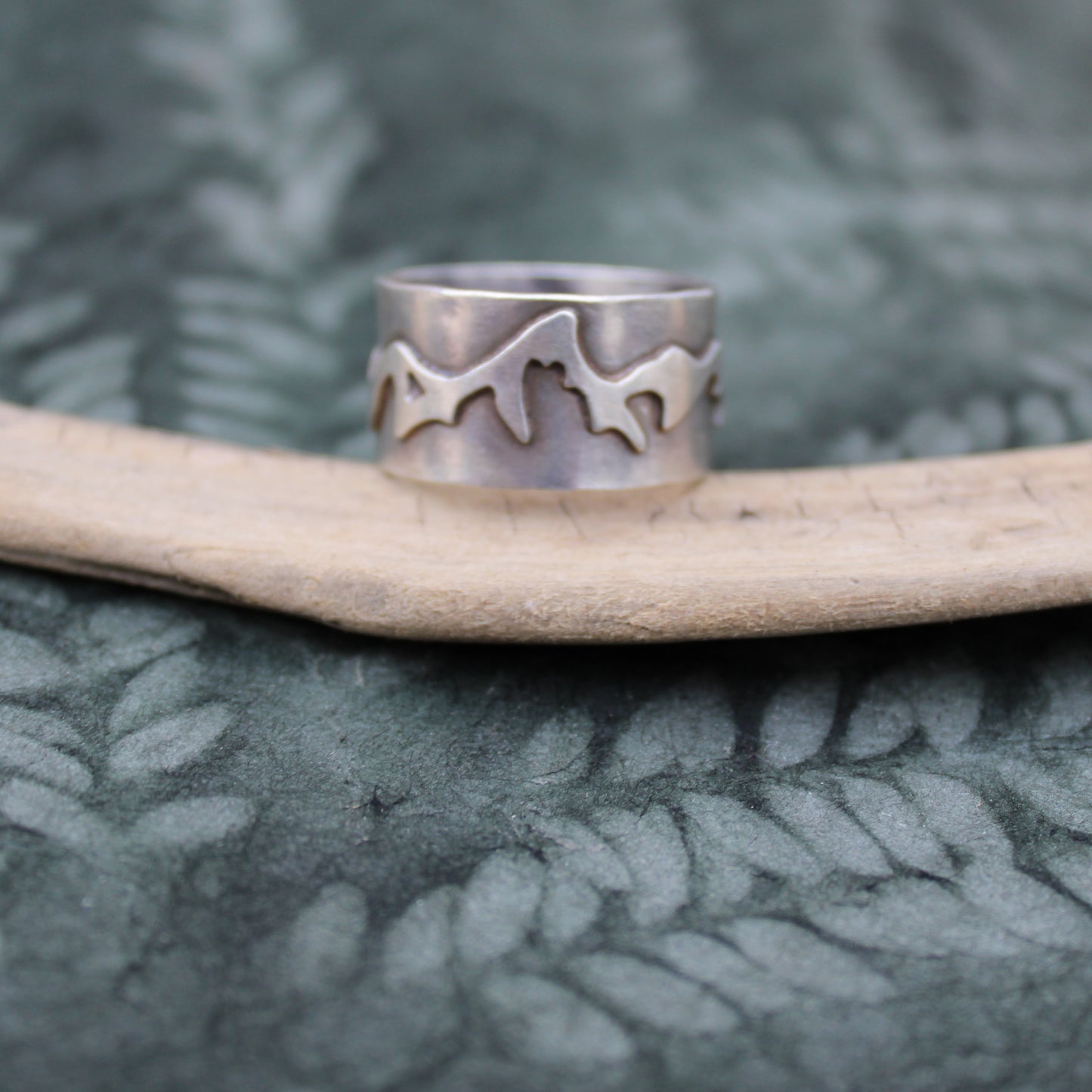 Everlasting Peaks Rings: Sterling Silver Mountains