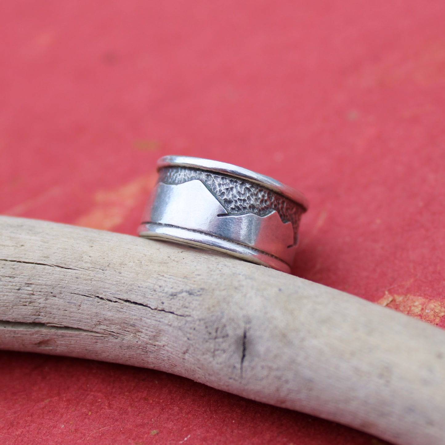 Everlasting Peaks Rings: Sterling Silver Mountains