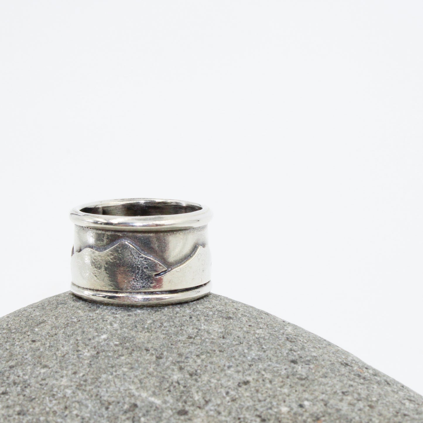 Everlasting Peaks Rings: Sterling Silver Mountains