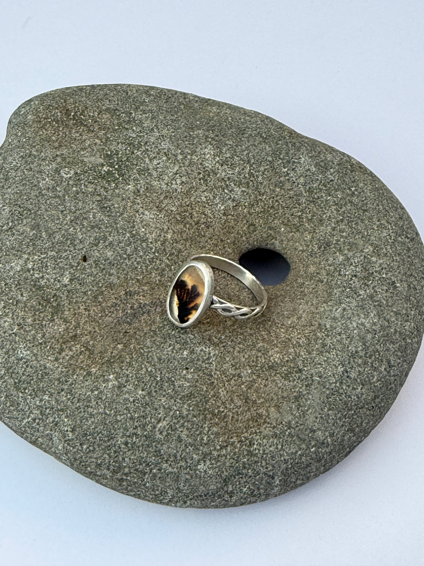 Whispering Branches Ring - Dendritic Agate - size 8
