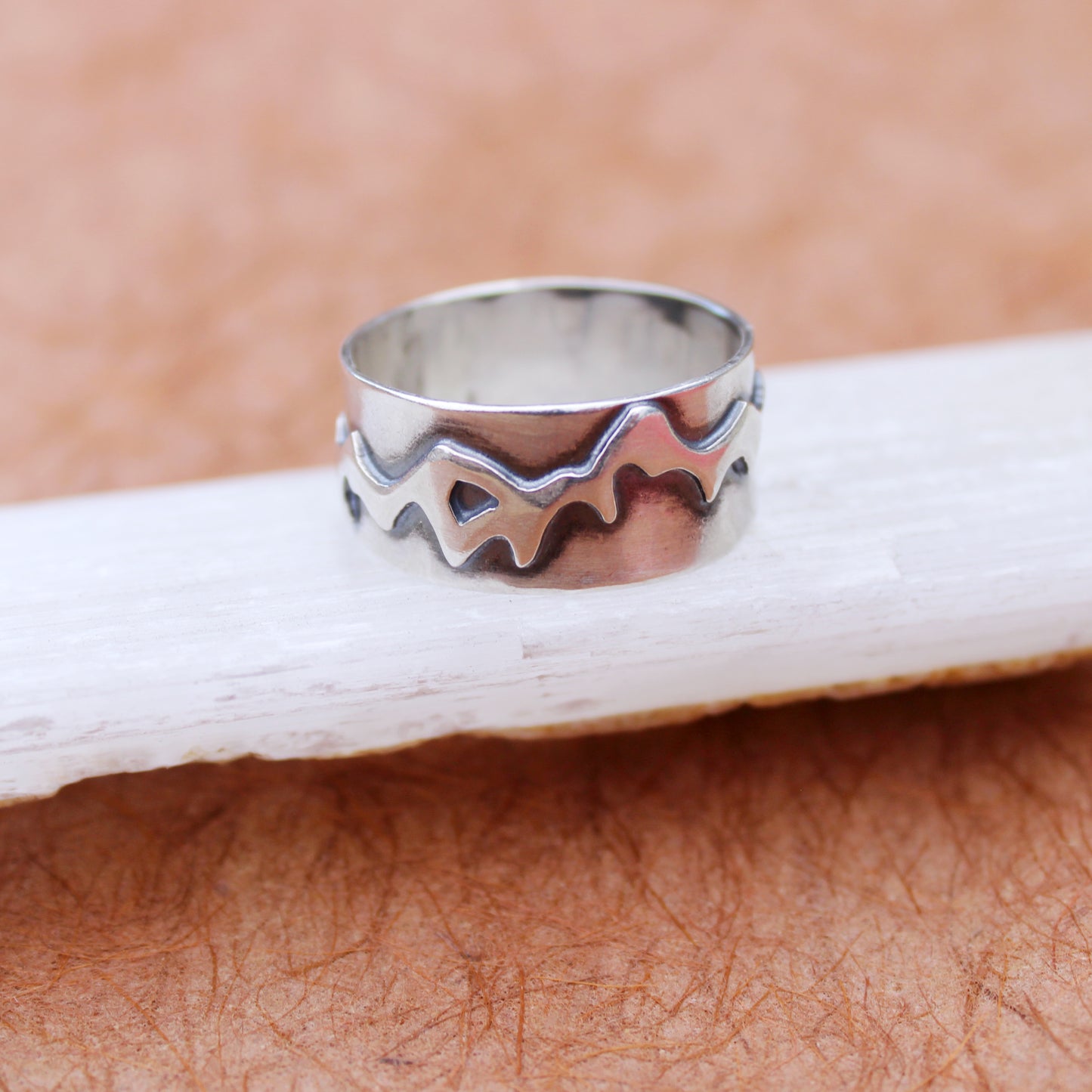 Everlasting Peaks Rings: Sterling Silver Mountains