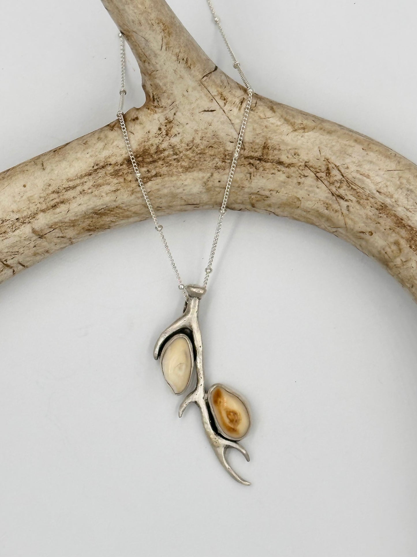 Ivory Ridge Necklace: Sterling Silver