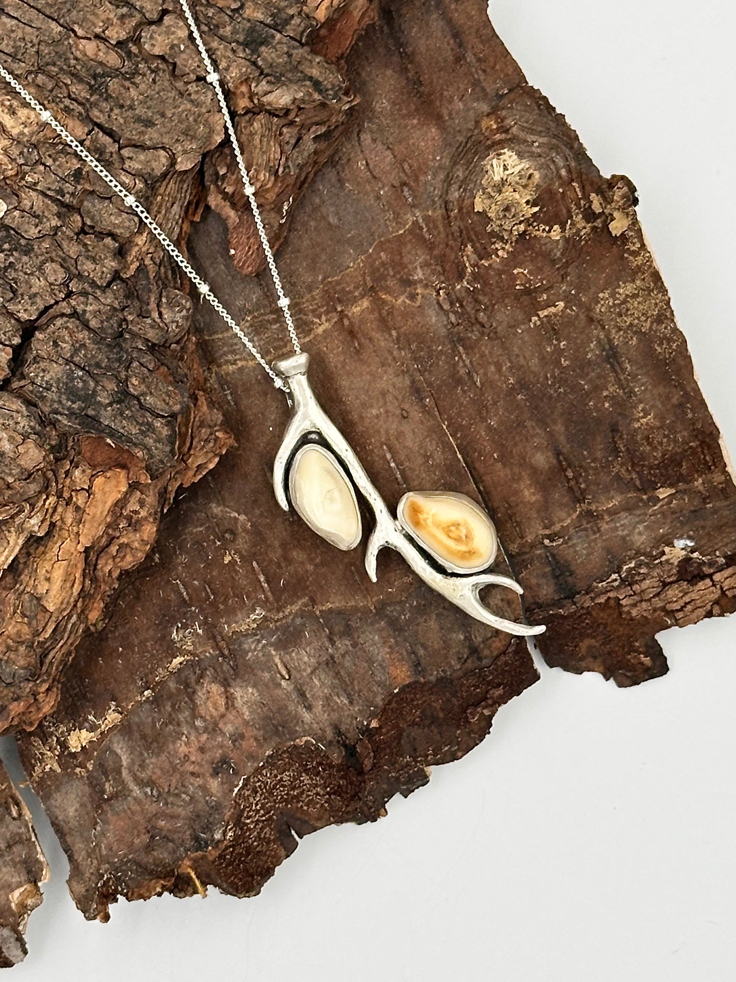 Ivory Ridge Necklace: Sterling Silver