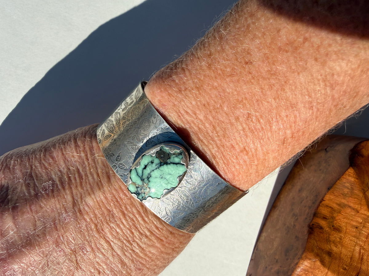 Dragonfly Wings Cuff: Sterling Silver & Angelwing Variscite