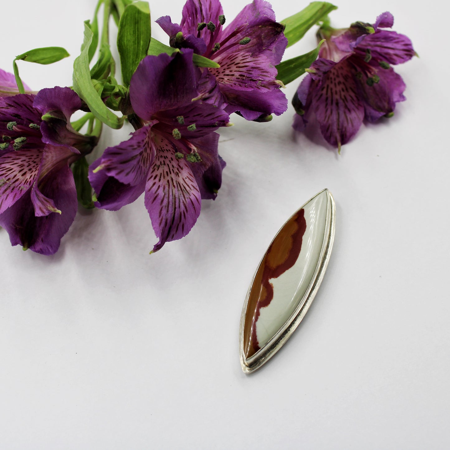Desert Serenity Pin: Sterling Silver & Owyhee Jasper