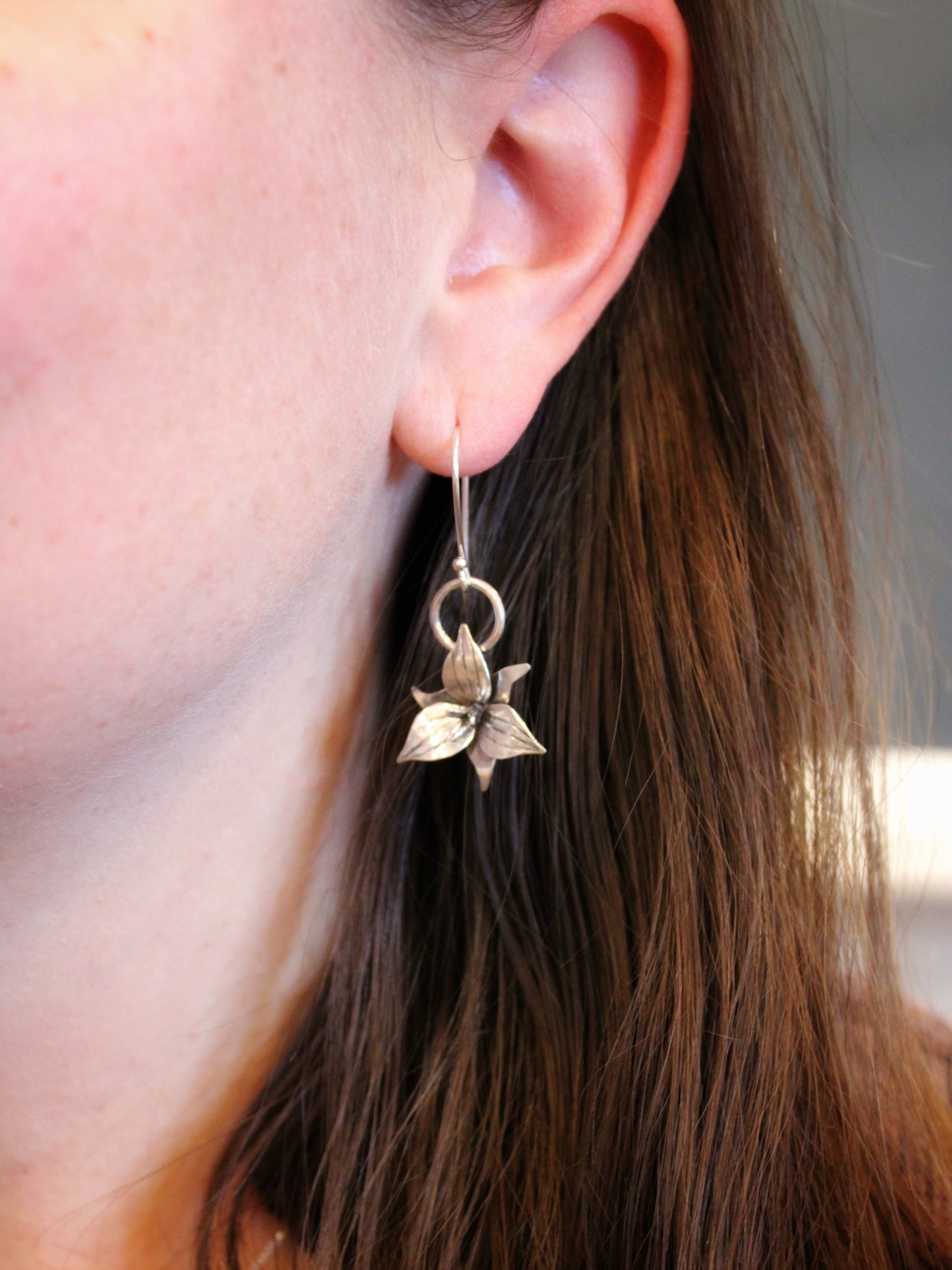 Trillium Bloom: Sterling Silver Trillium Flower Earrings