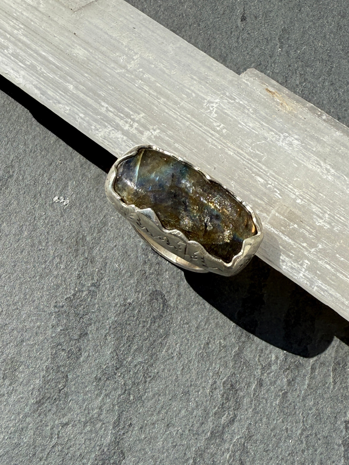 Aurora Ridge Ring: Sterling Silver & Labradorite Mountains - size 7.5