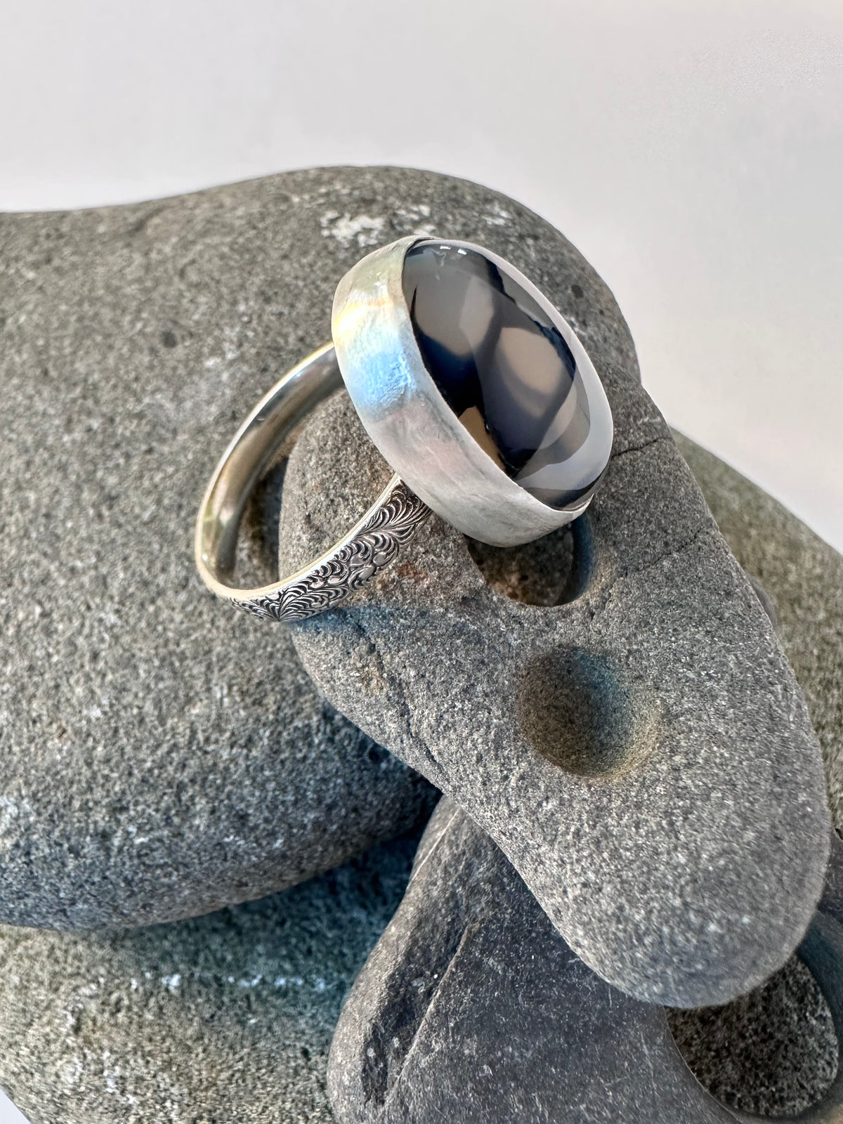 Stormline Ring: Dragonvein Agate & Sterling Silver - size 10