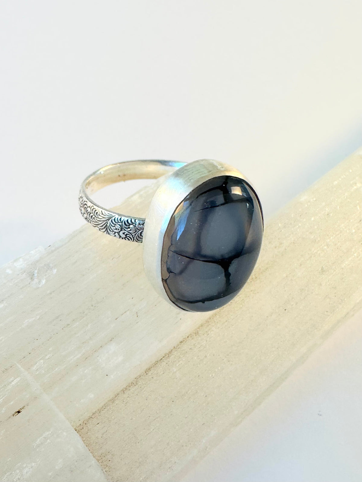 Stormline Ring: Dragonvein Agate & Sterling Silver - size 10