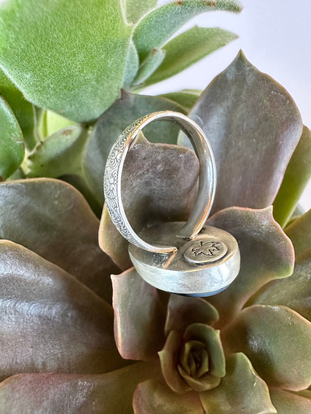 Stormline Ring: Dragonvein Agate & Sterling Silver - size 10